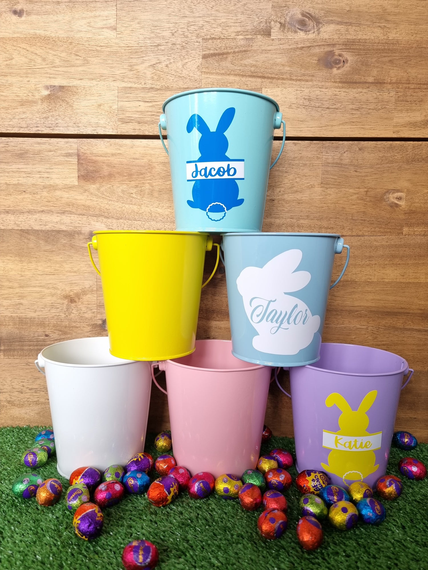 Personalised Metal Easter Bucket Egg Hunt - Design Hut 