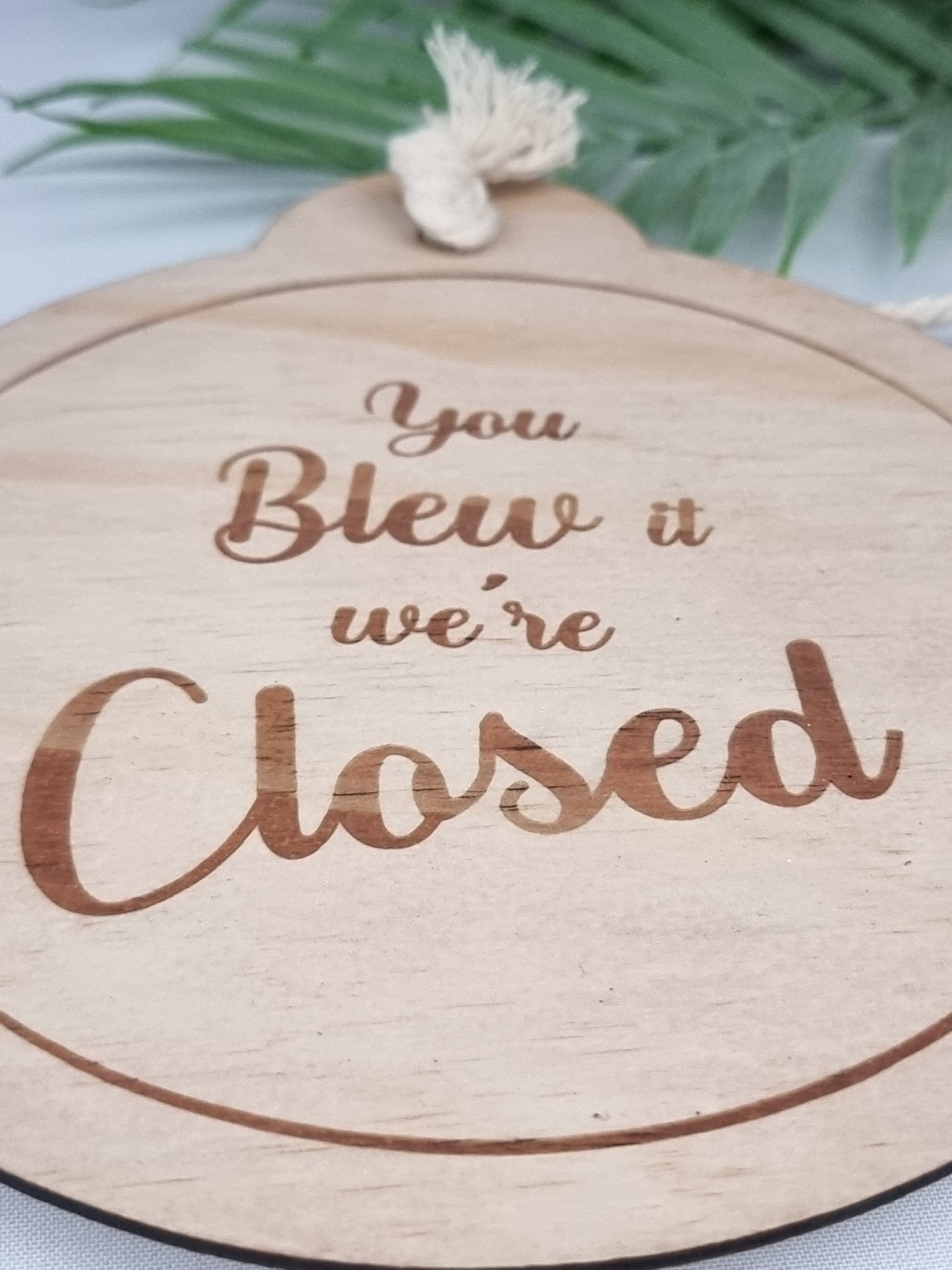 Open and Close round shape sign